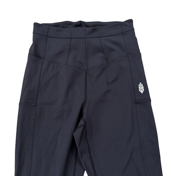 Free People Movement Keep It Up High Rise Pocket Legging in Black Size S - Picture 3 of 11